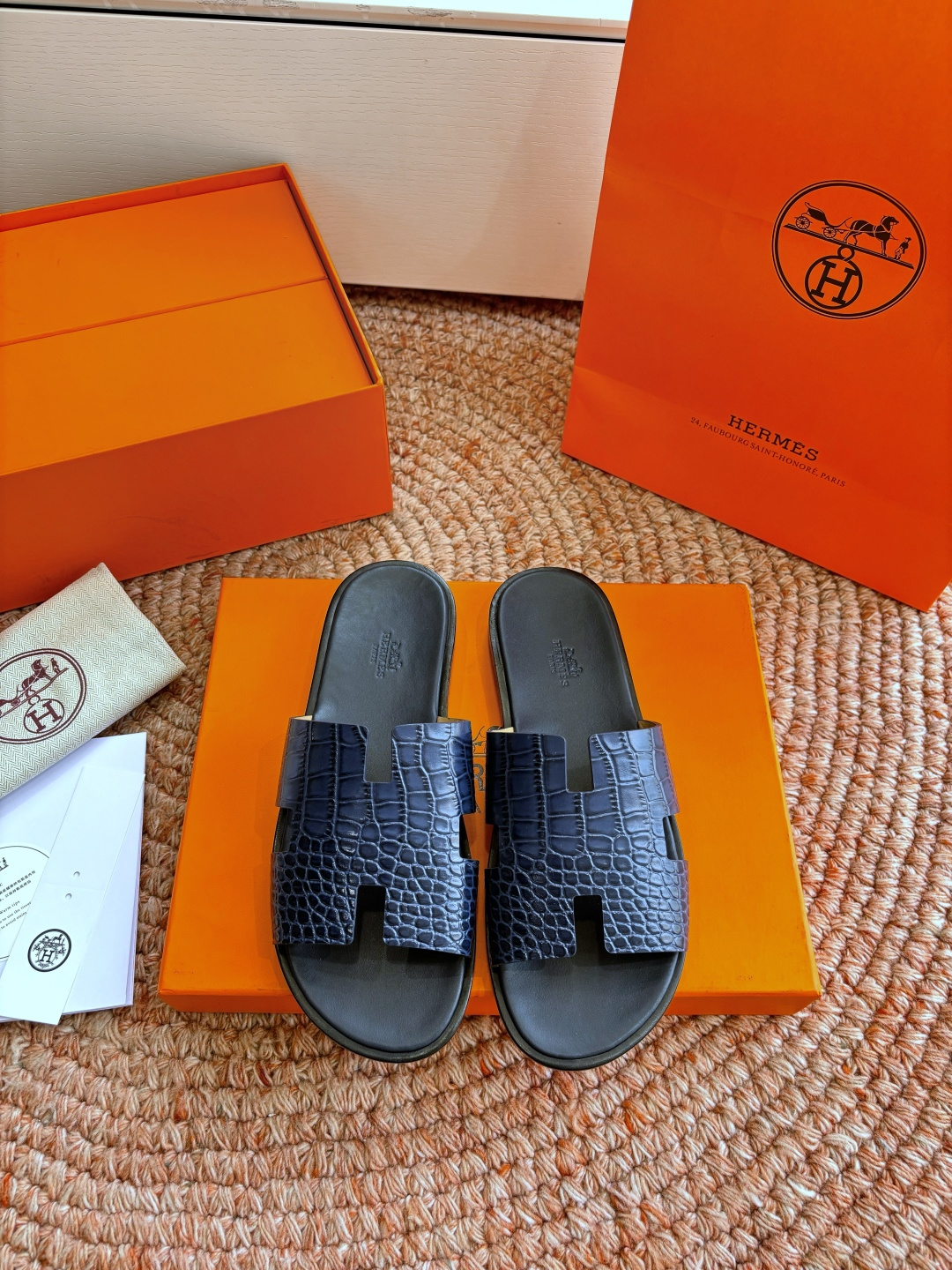 🌾G052所见即所得顶版2026春夏新款HERMES爱马仕专柜新款最近火到不行的情侣款H二舅鞋猪鼻子凉鞋