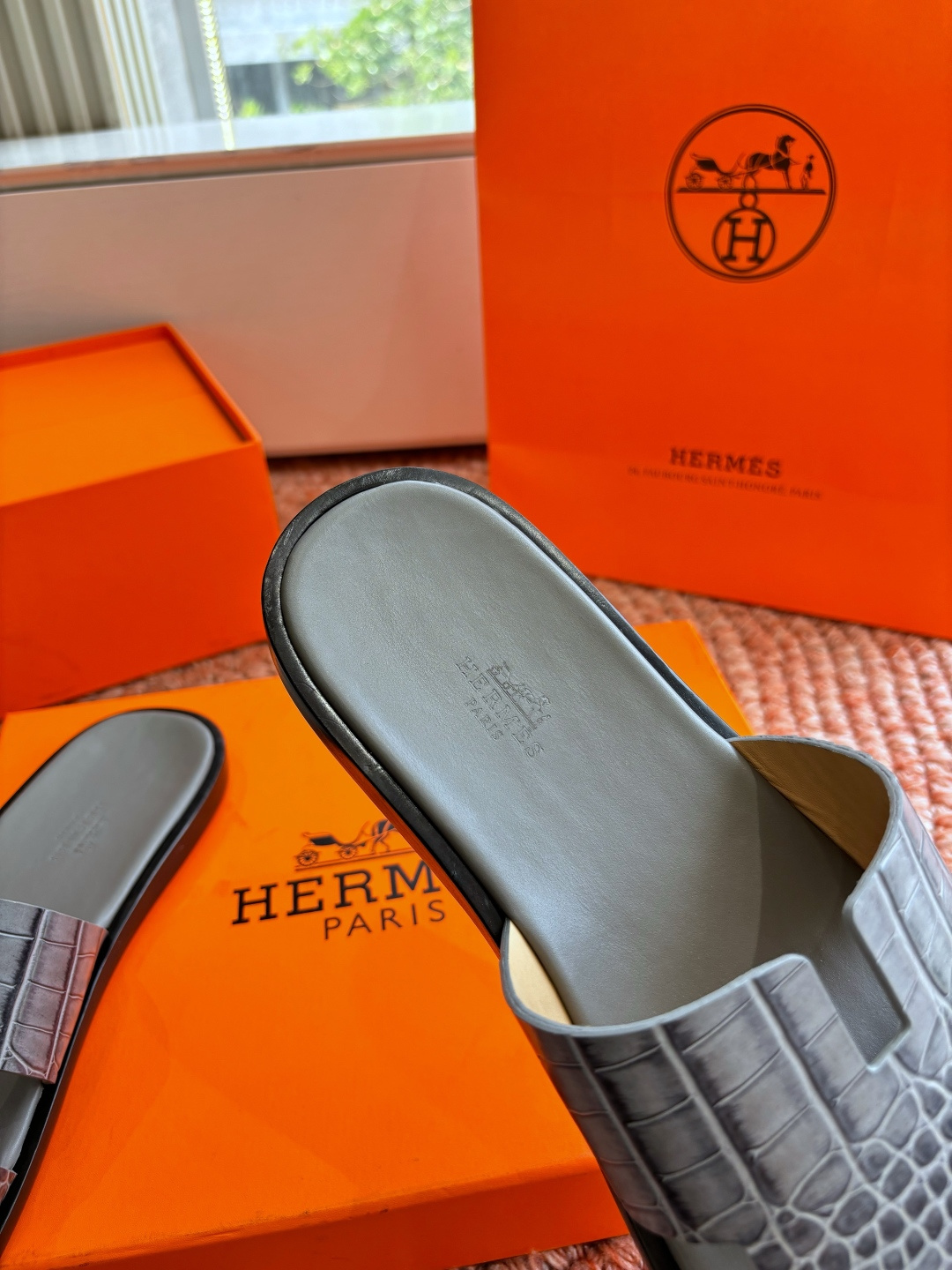 🌾G052所见即所得顶版2026春夏新款HERMES爱马仕专柜新款最近火到不行的情侣款H二舅鞋猪鼻子凉鞋