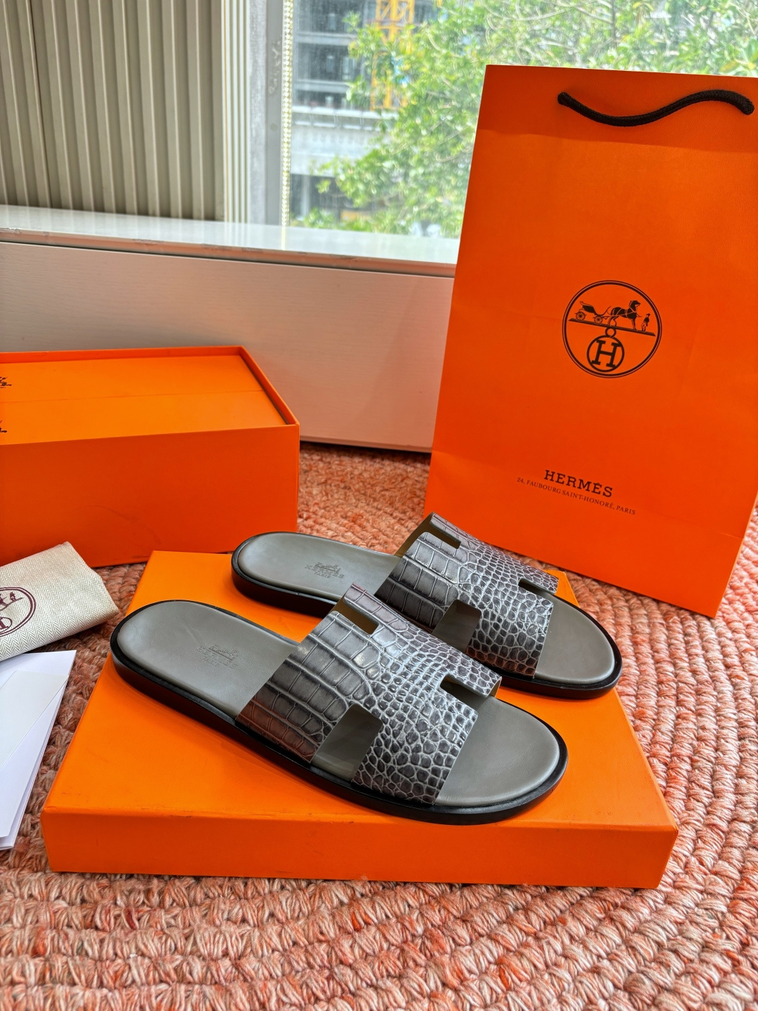 🌾G052所见即所得顶版2026春夏新款HERMES爱马仕专柜新款最近火到不行的情侣款H二舅鞋猪鼻子凉鞋