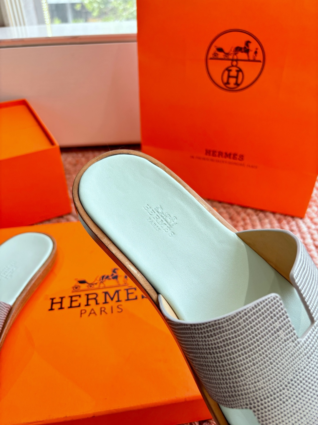 🌾G052所见即所得顶版2026春夏新款HERMES爱马仕专柜新款最近火到不行的情侣款H二舅鞋猪鼻子凉鞋