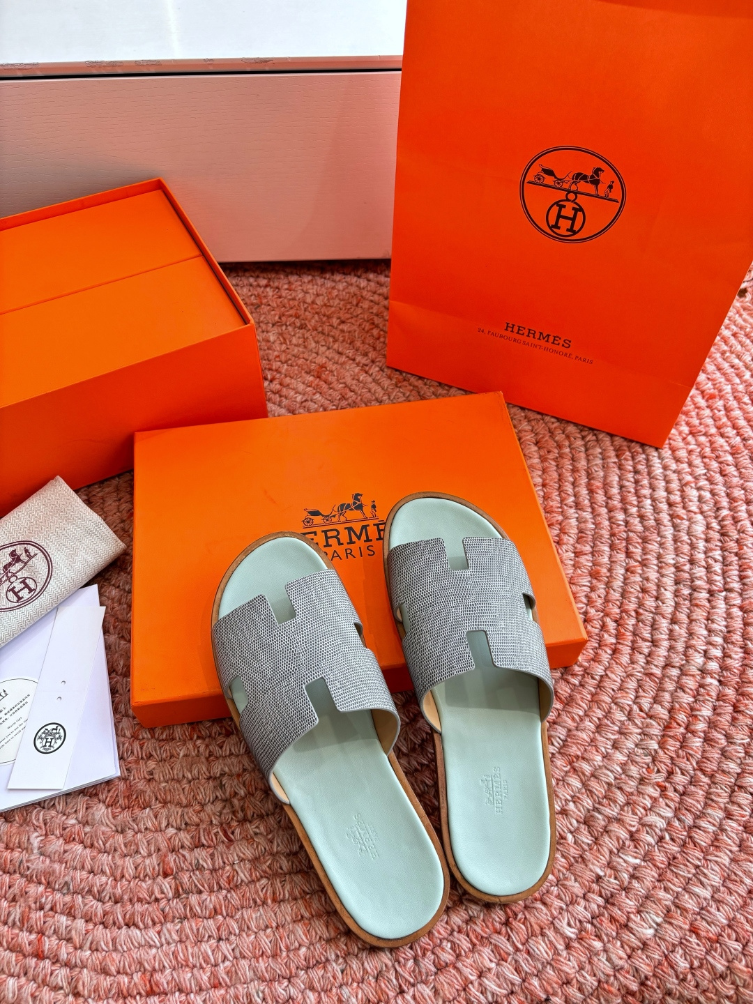 🌾G052所见即所得顶版2026春夏新款HERMES爱马仕专柜新款最近火到不行的情侣款H二舅鞋猪鼻子凉鞋