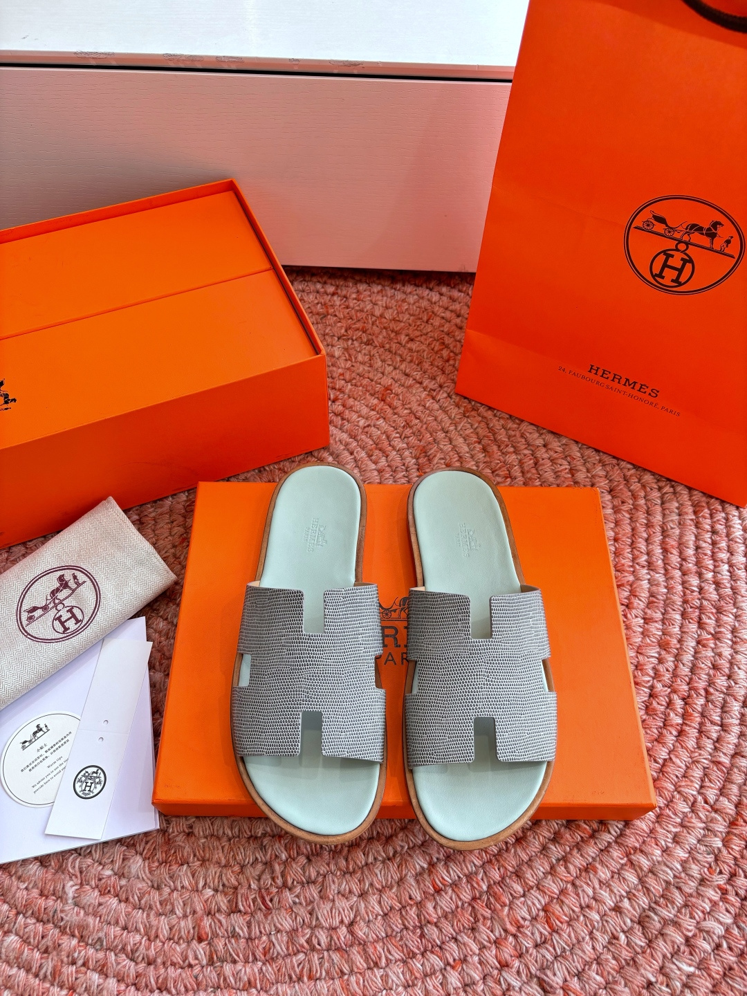 🌾G052所见即所得顶版2026春夏新款HERMES爱马仕专柜新款最近火到不行的情侣款H二舅鞋猪鼻子凉鞋