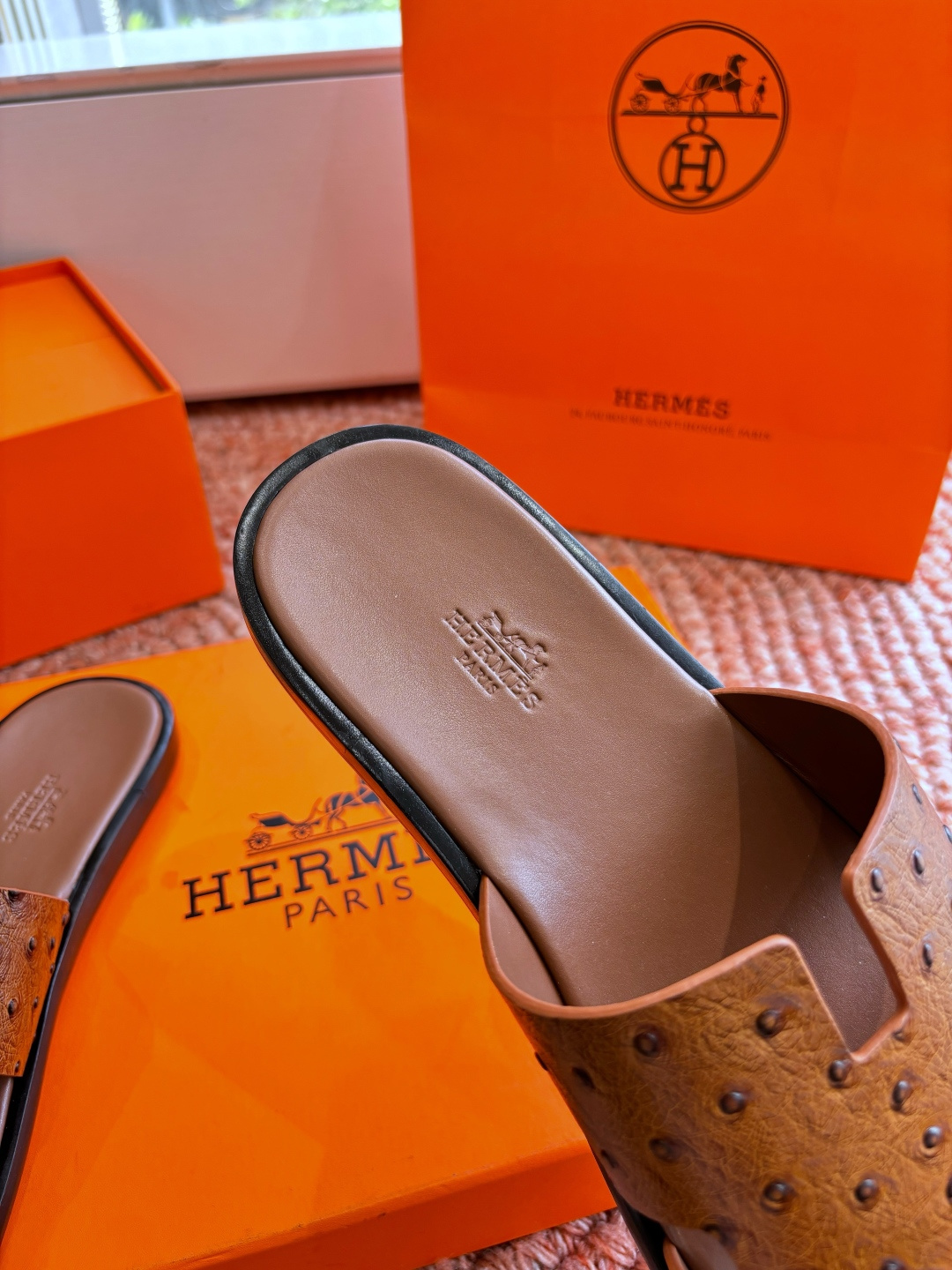 🌾G052所见即所得顶版2026春夏新款HERMES爱马仕专柜新款最近火到不行的情侣款H二舅鞋猪鼻子凉鞋