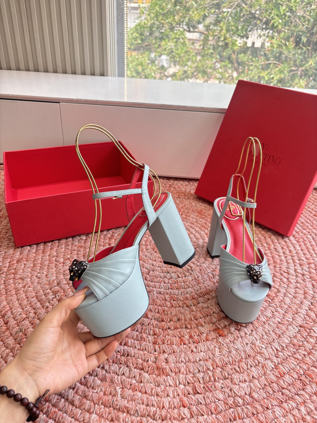 🌾G289所见即所得VALENTINO华伦天奴经典凉鞋单鞋春夏VLOGO SIGNATURE鞋型线条流畅