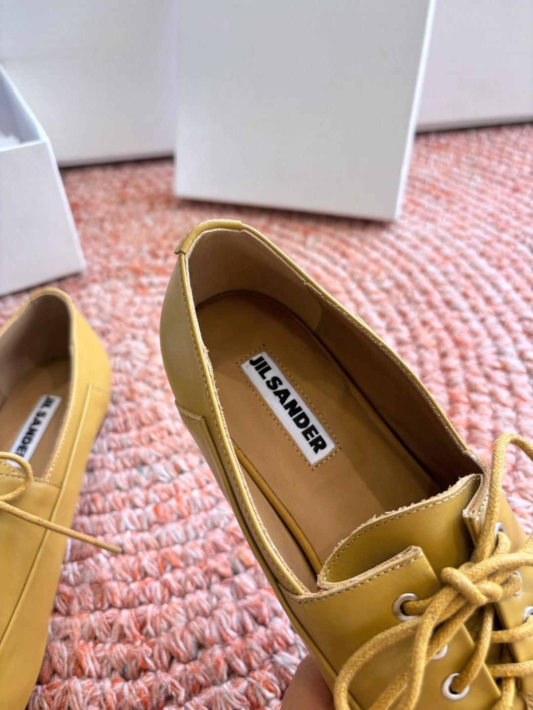 🌾G213所见即所得Jil Sande*26ss春夏新款玛丽珍乐福鞋平底鞋穿孔设计与柔软鞋面搭配，上脚轻