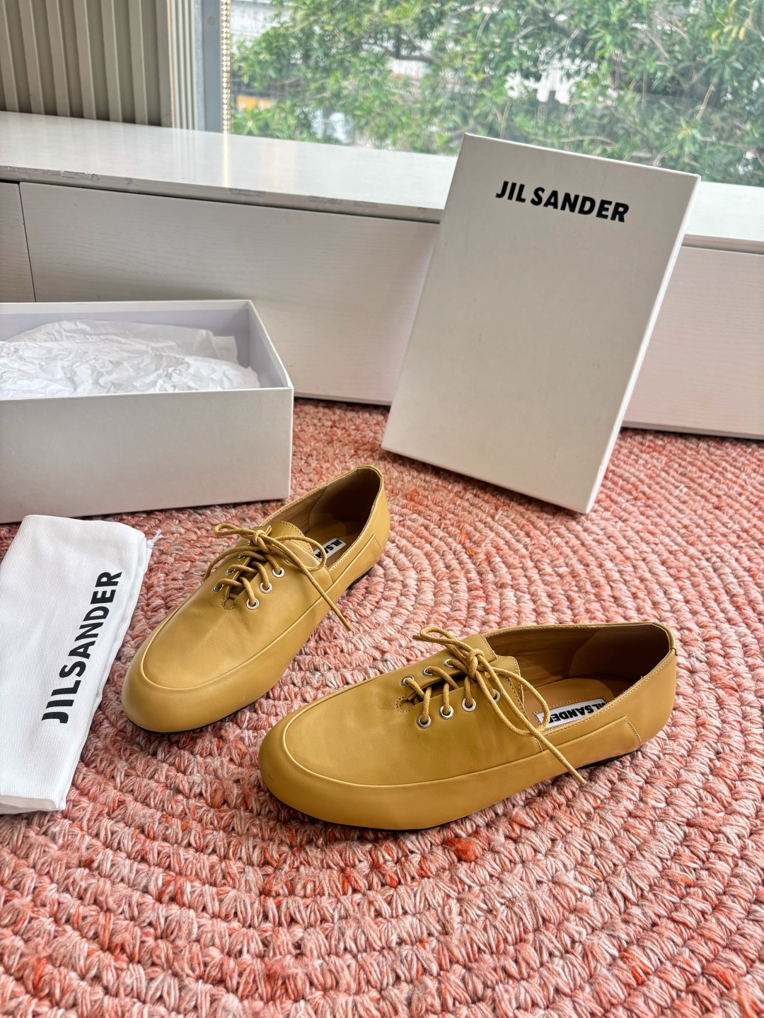 🌾G213所见即所得Jil Sande*26ss春夏新款玛丽珍乐福鞋平底鞋穿孔设计与柔软鞋面搭配，上脚轻