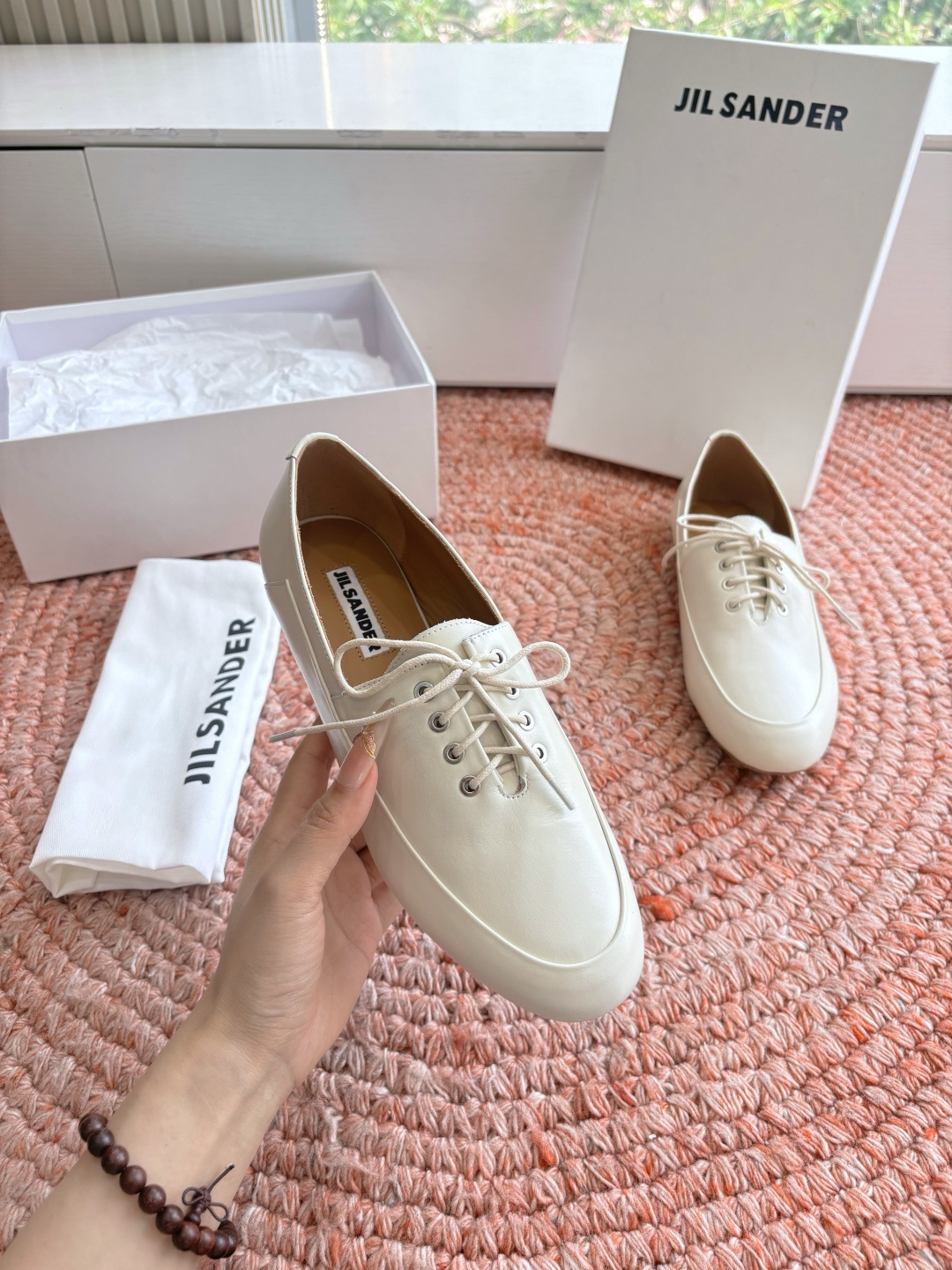 🌾G213所见即所得Jil Sande*26ss春夏新款玛丽珍乐福鞋平底鞋穿孔设计与柔软鞋面搭配，上脚轻