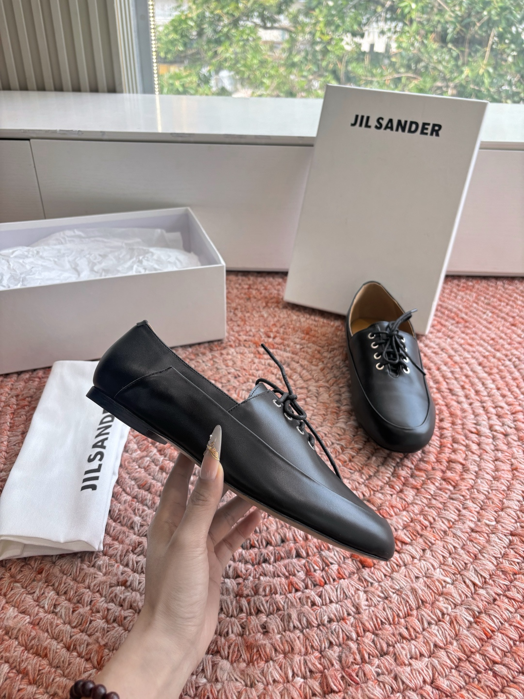 🌾G213所见即所得Jil Sande*26ss春夏新款玛丽珍乐福鞋平底鞋穿孔设计与柔软鞋面搭配，上脚轻