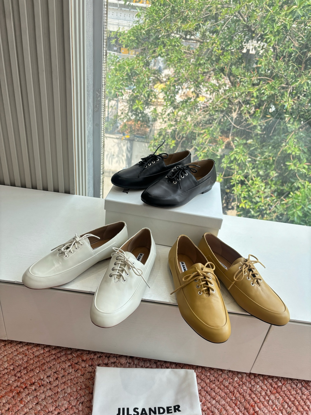 🌾G213所见即所得Jil Sande*26ss春夏新款玛丽珍乐福鞋平底鞋穿孔设计与柔软鞋面搭配，上脚轻