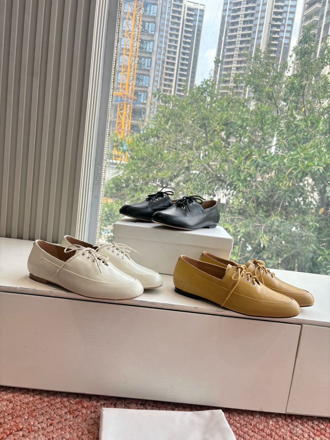 🌾G213所见即所得Jil Sande*26ss春夏新款玛丽珍乐福鞋平底鞋穿孔设计与柔软鞋面搭配，上脚轻