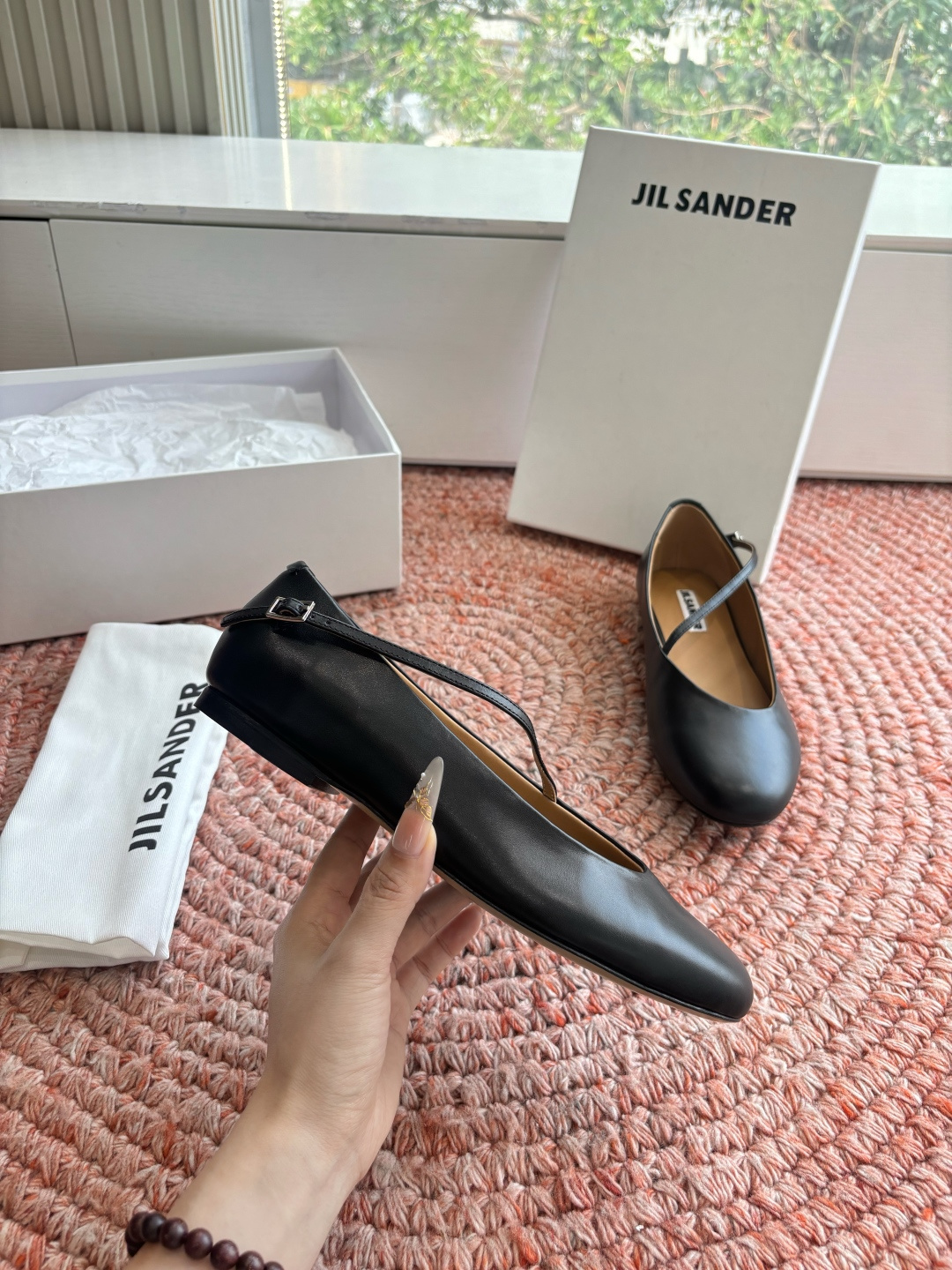 🌾G213所见即所得Jil Sande*26ss春夏新款玛丽珍乐福鞋平底鞋穿孔设计与柔软鞋面搭配，上脚轻