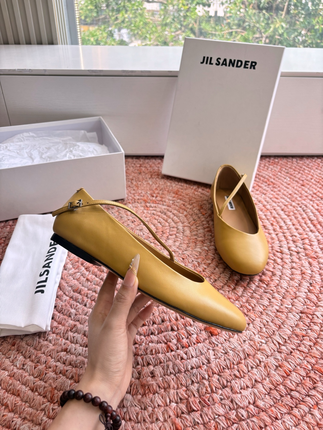 🌾G213所见即所得Jil Sande*26ss春夏新款玛丽珍乐福鞋平底鞋穿孔设计与柔软鞋面搭配，上脚轻