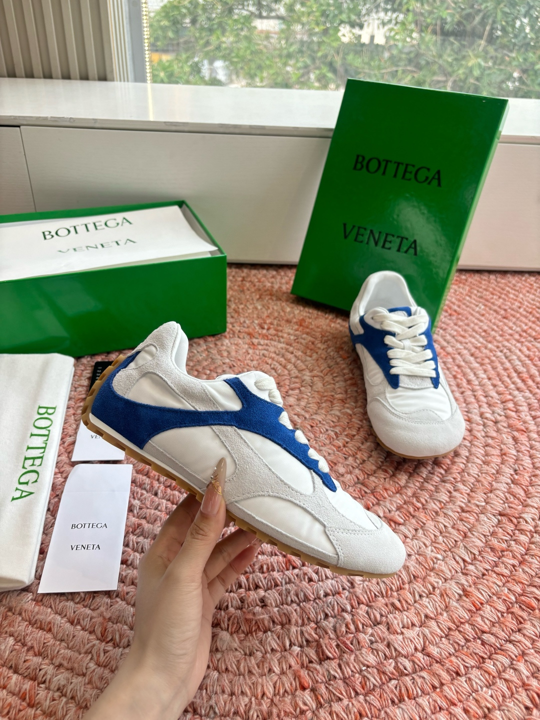 🌾G741火爆款 Bottega Veneta(BV葆蝶家)OrbitFlash系列复古运动鞋设计风格: