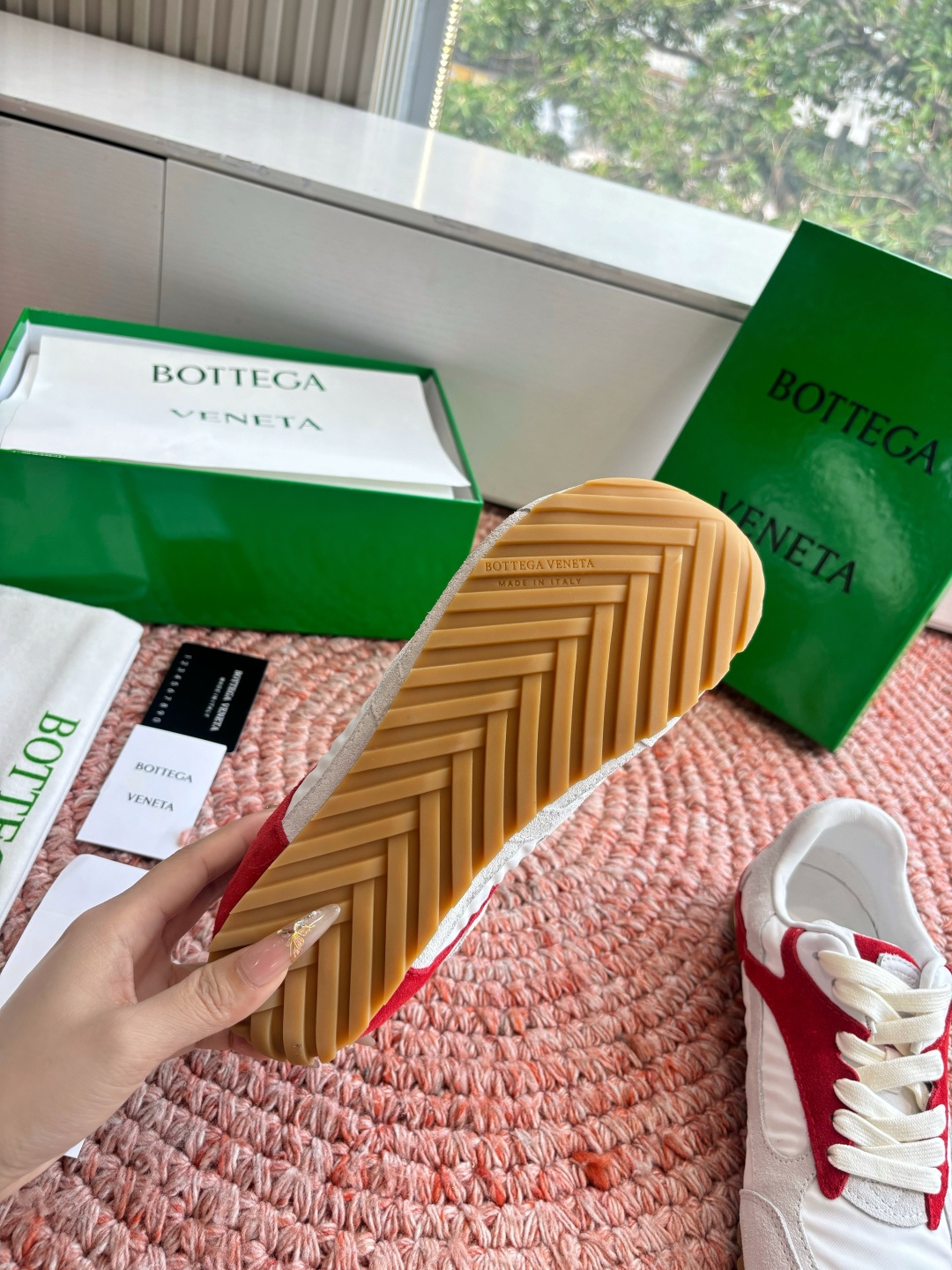 🌾G741火爆款 Bottega Veneta(BV葆蝶家)OrbitFlash系列复古运动鞋设计风格: