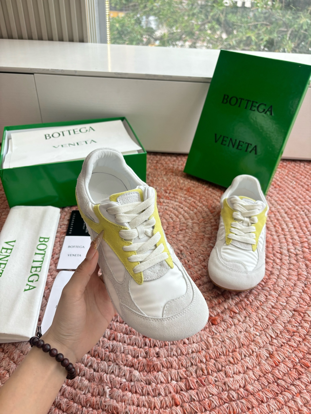 🌾G741火爆款 Bottega Veneta(BV葆蝶家)OrbitFlash系列复古运动鞋设计风格: