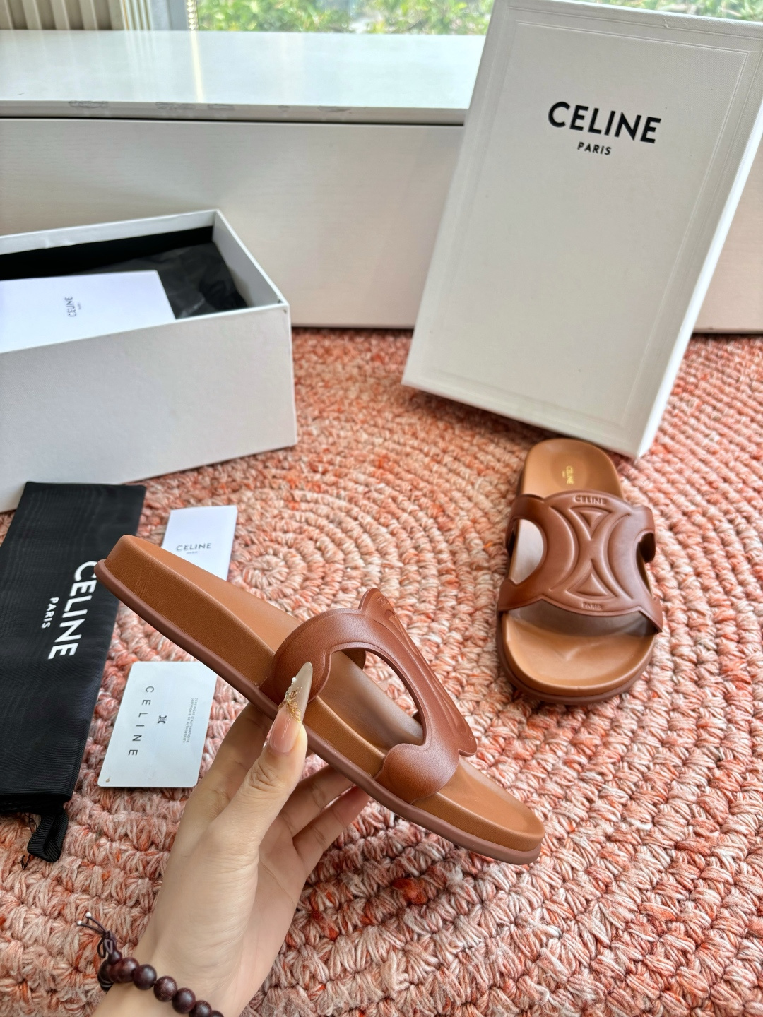 🌾G067😃所见即所得代购级别老钱风CELINE思琳赛琳CELINE RUNNER 有CELINE标志侧