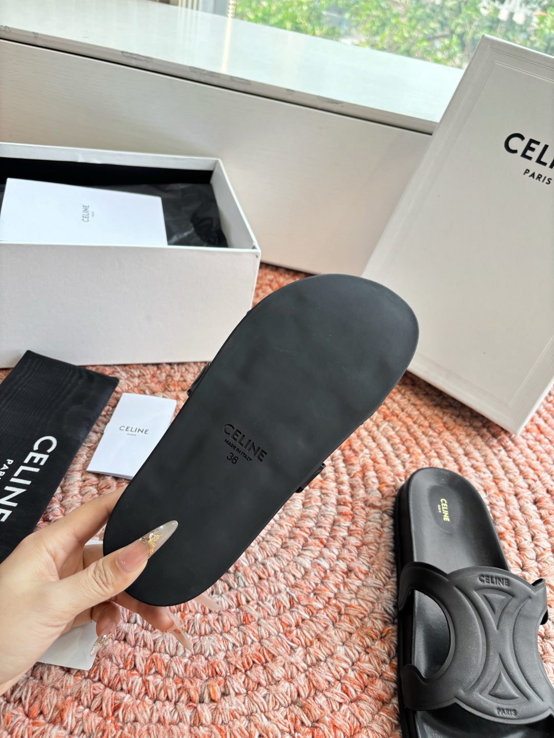 🌾G067😃所见即所得代购级别老钱风CELINE思琳赛琳CELINE RUNNER 有CELINE标志侧