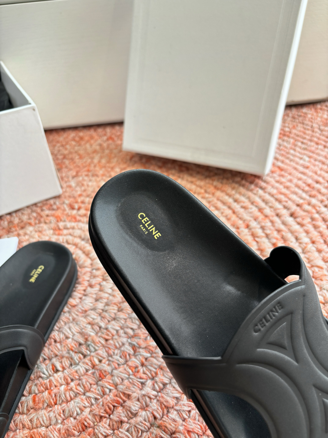 🌾G067😃所见即所得代购级别老钱风CELINE思琳赛琳CELINE RUNNER 有CELINE标志侧