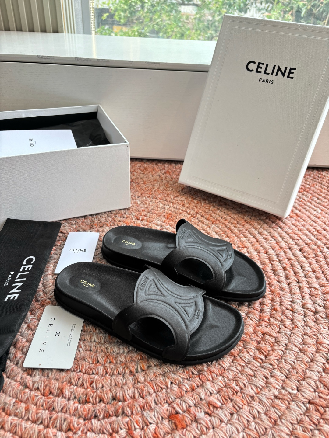 🌾G067😃所见即所得代购级别老钱风CELINE思琳赛琳CELINE RUNNER 有CELINE标志侧