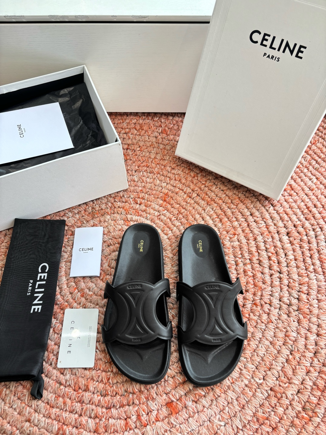 🌾G067😃所见即所得代购级别老钱风CELINE思琳赛琳CELINE RUNNER 有CELINE标志侧