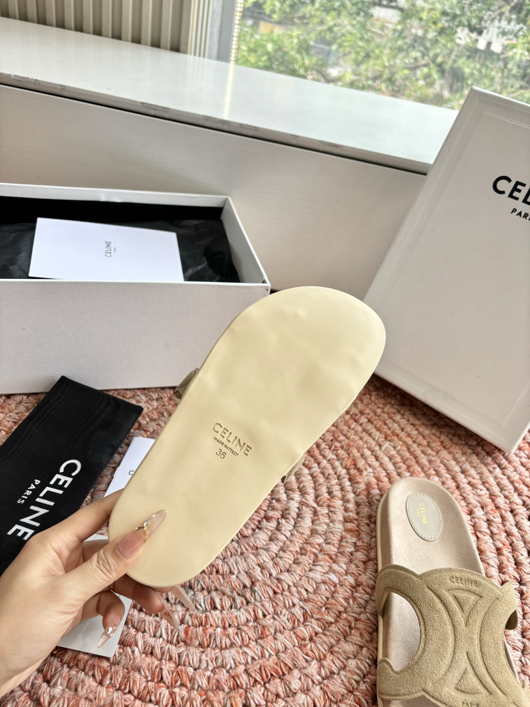 🌾G067😃所见即所得代购级别老钱风CELINE思琳赛琳CELINE RUNNER 有CELINE标志侧