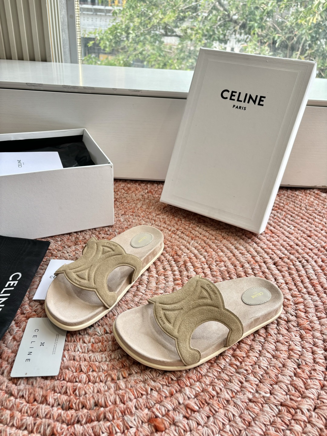 🌾G067😃所见即所得代购级别老钱风CELINE思琳赛琳CELINE RUNNER 有CELINE标志侧