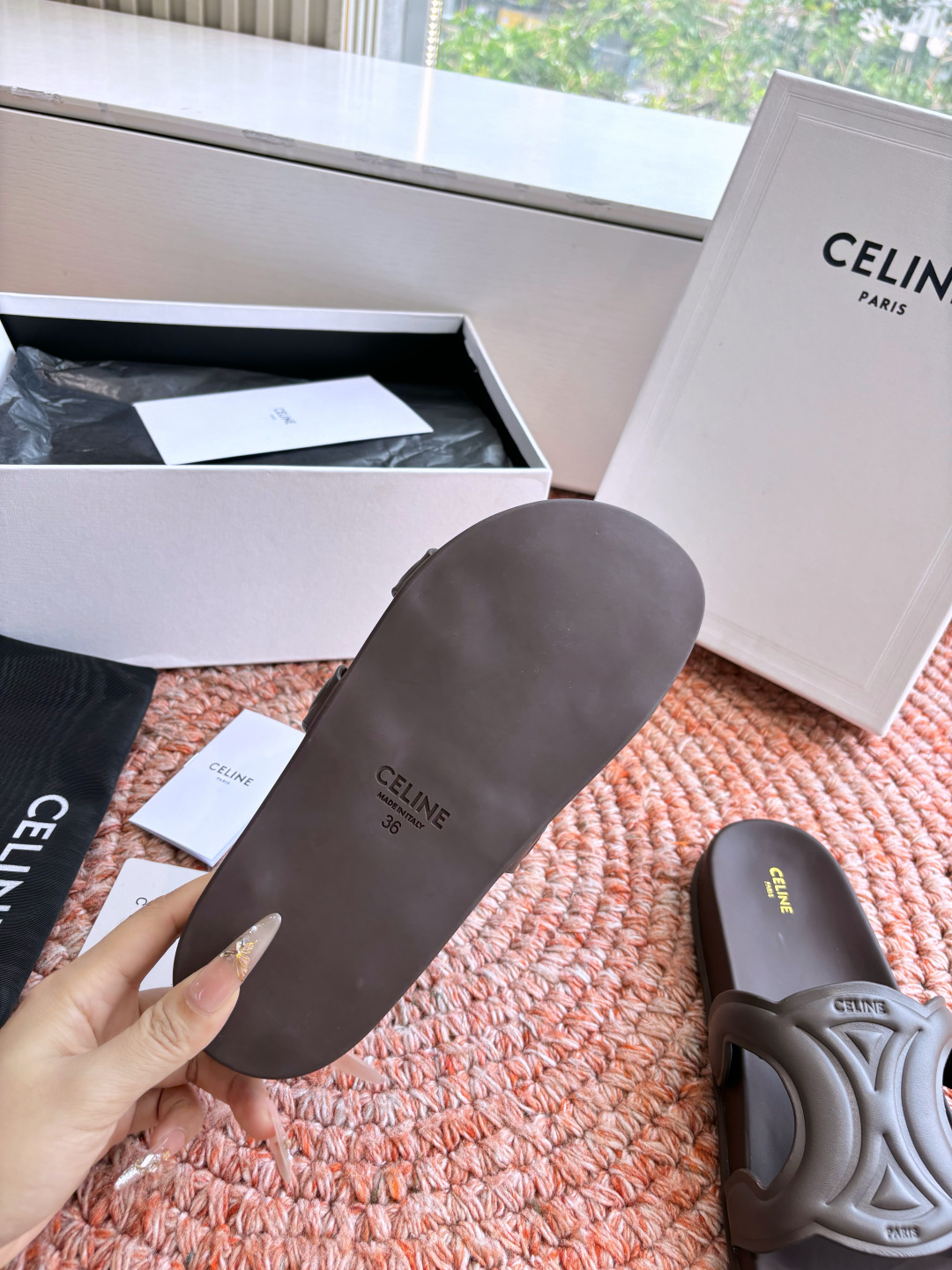 🌾G067😃所见即所得代购级别老钱风CELINE思琳赛琳CELINE RUNNER 有CELINE标志侧