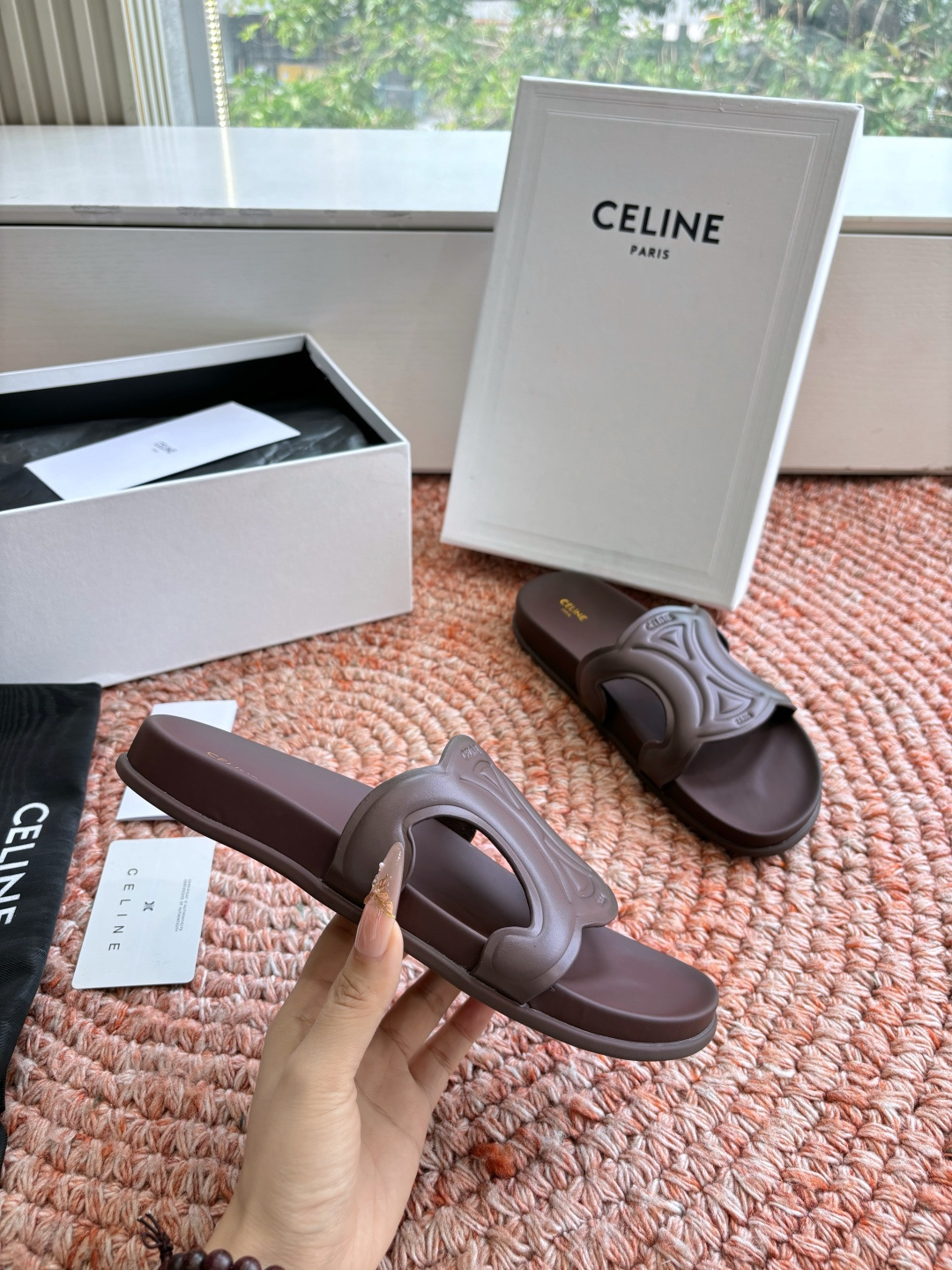 🌾G067😃所见即所得代购级别老钱风CELINE思琳赛琳CELINE RUNNER 有CELINE标志侧