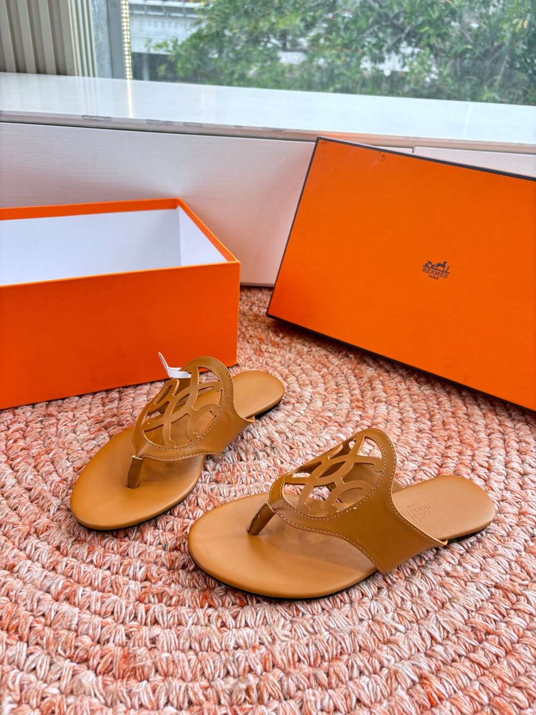 🌾G203高端品质H家 2026春夏新款 HERMES爱马仕H猪鼻子拖鞋一字平底真皮外穿凉鞋女扣平底金属