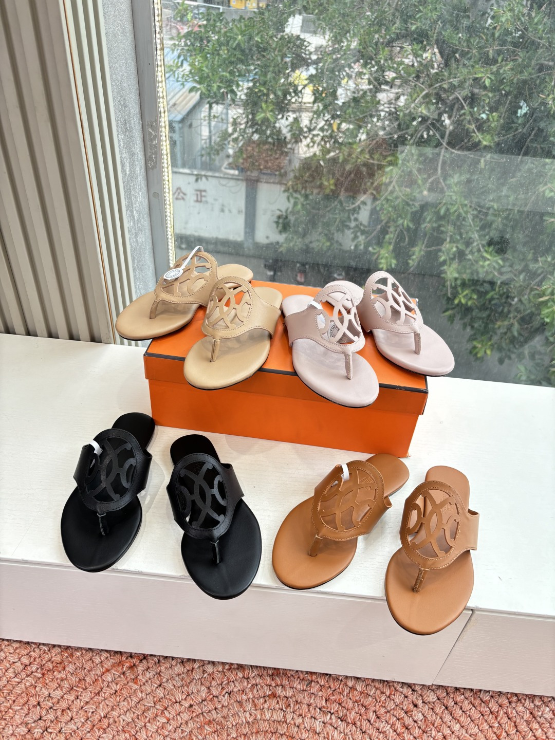 🌾G203高端品质H家 2026春夏新款 HERMES爱马仕H猪鼻子拖鞋一字平底真皮外穿凉鞋女扣平底金属