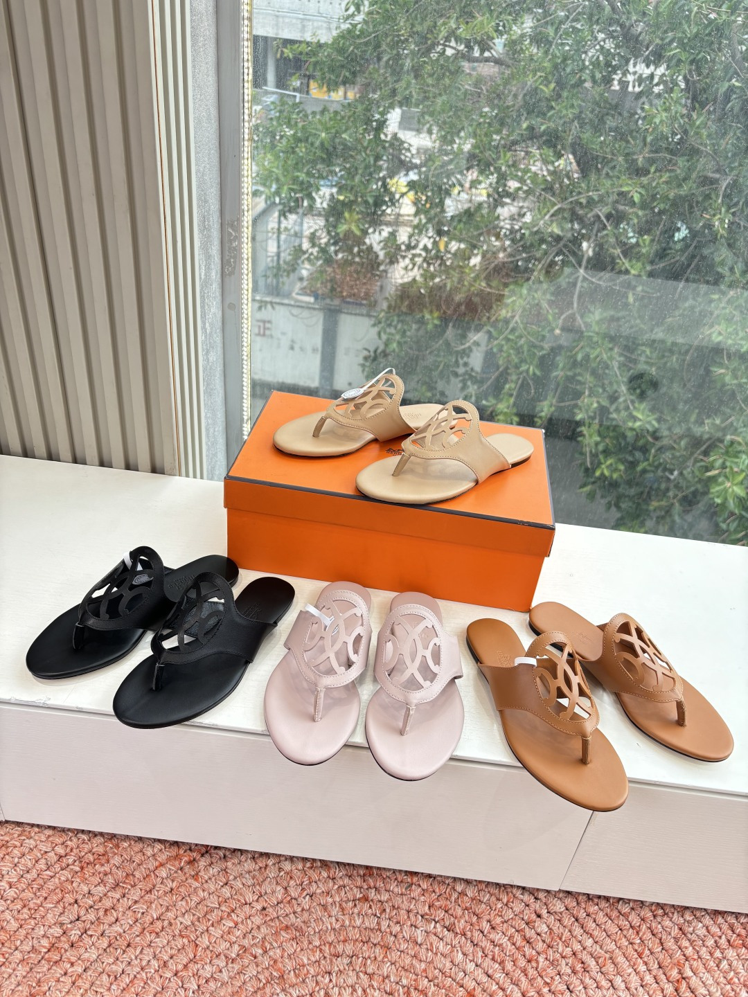 🌾G203高端品质H家 2026春夏新款 HERMES爱马仕H猪鼻子拖鞋一字平底真皮外穿凉鞋女扣平底金属