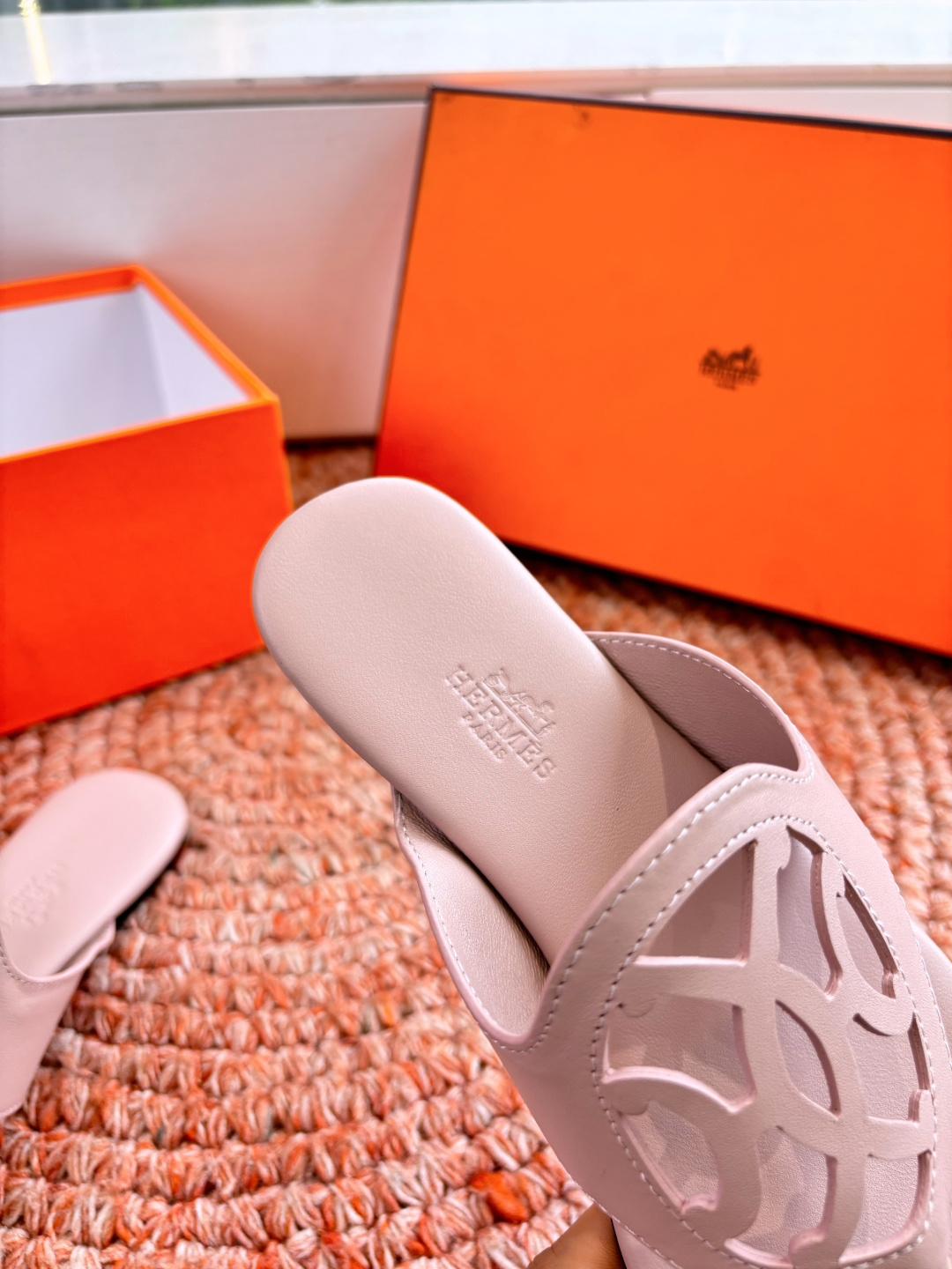 🌾G203高端品质H家 2026春夏新款 HERMES爱马仕H猪鼻子拖鞋一字平底真皮外穿凉鞋女扣平底金属