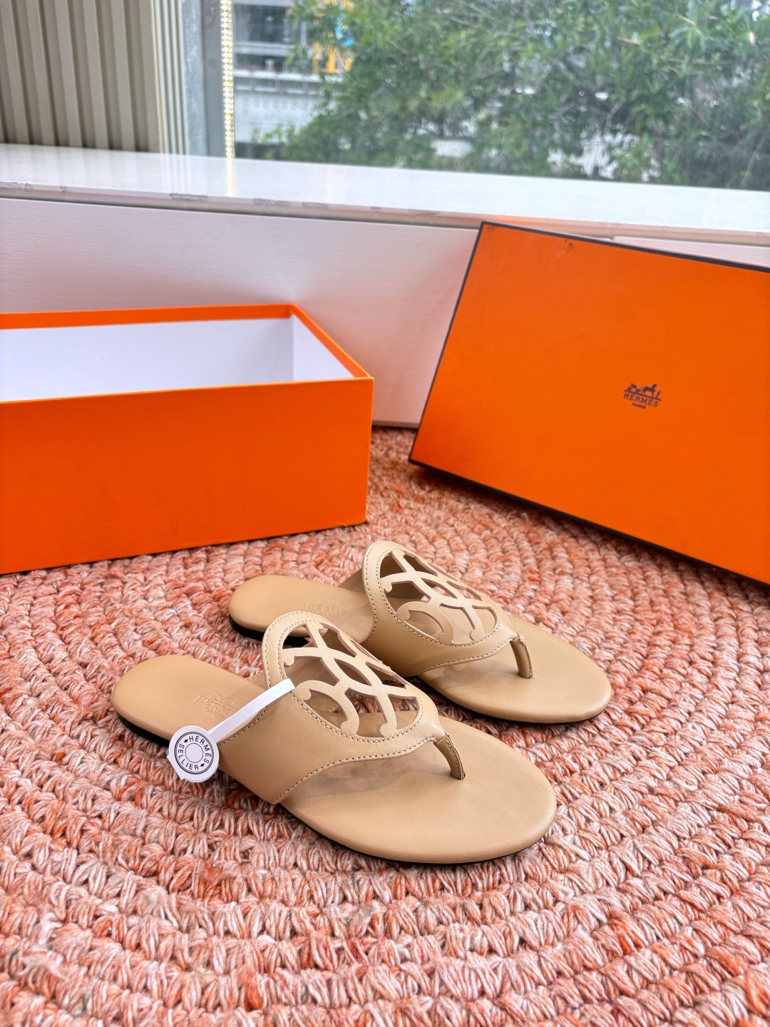 🌾G203高端品质H家 2026春夏新款 HERMES爱马仕H猪鼻子拖鞋一字平底真皮外穿凉鞋女扣平底金属