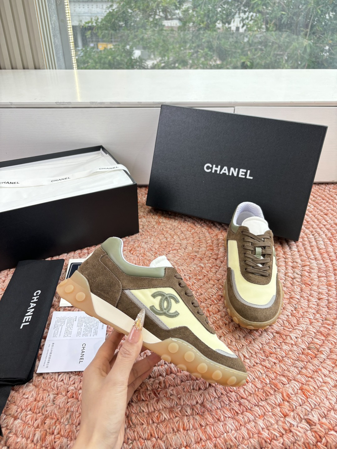 P🌾G266😀CHANEL/香奈儿2026新款小香风麂皮圆头布面运动鞋时尚增高鞋休闲鞋德训鞋面料：磨砂牛