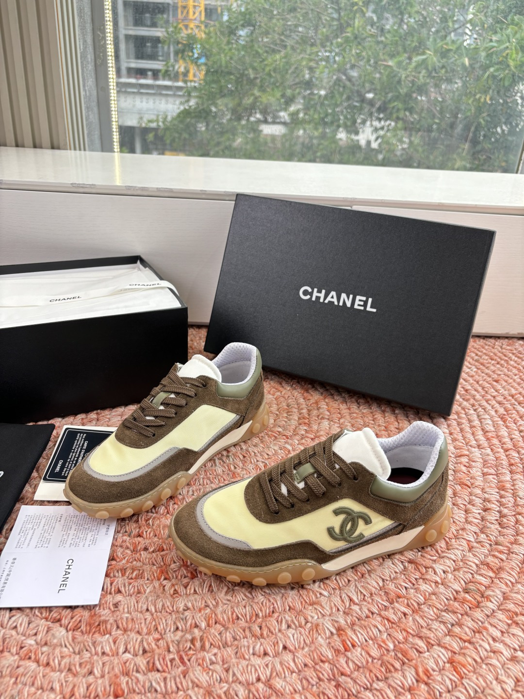 P🌾G266😀CHANEL/香奈儿2026新款小香风麂皮圆头布面运动鞋时尚增高鞋休闲鞋德训鞋面料：磨砂牛