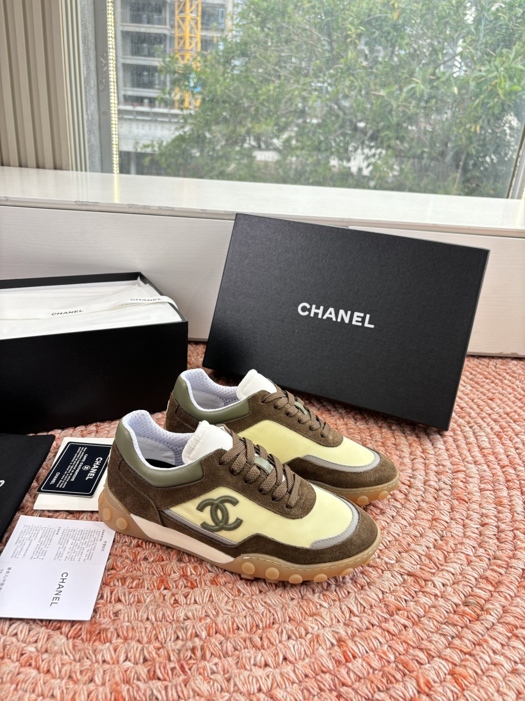 P🌾G266😀CHANEL/香奈儿2026新款小香风麂皮圆头布面运动鞋时尚增高鞋休闲鞋德训鞋面料：磨砂牛