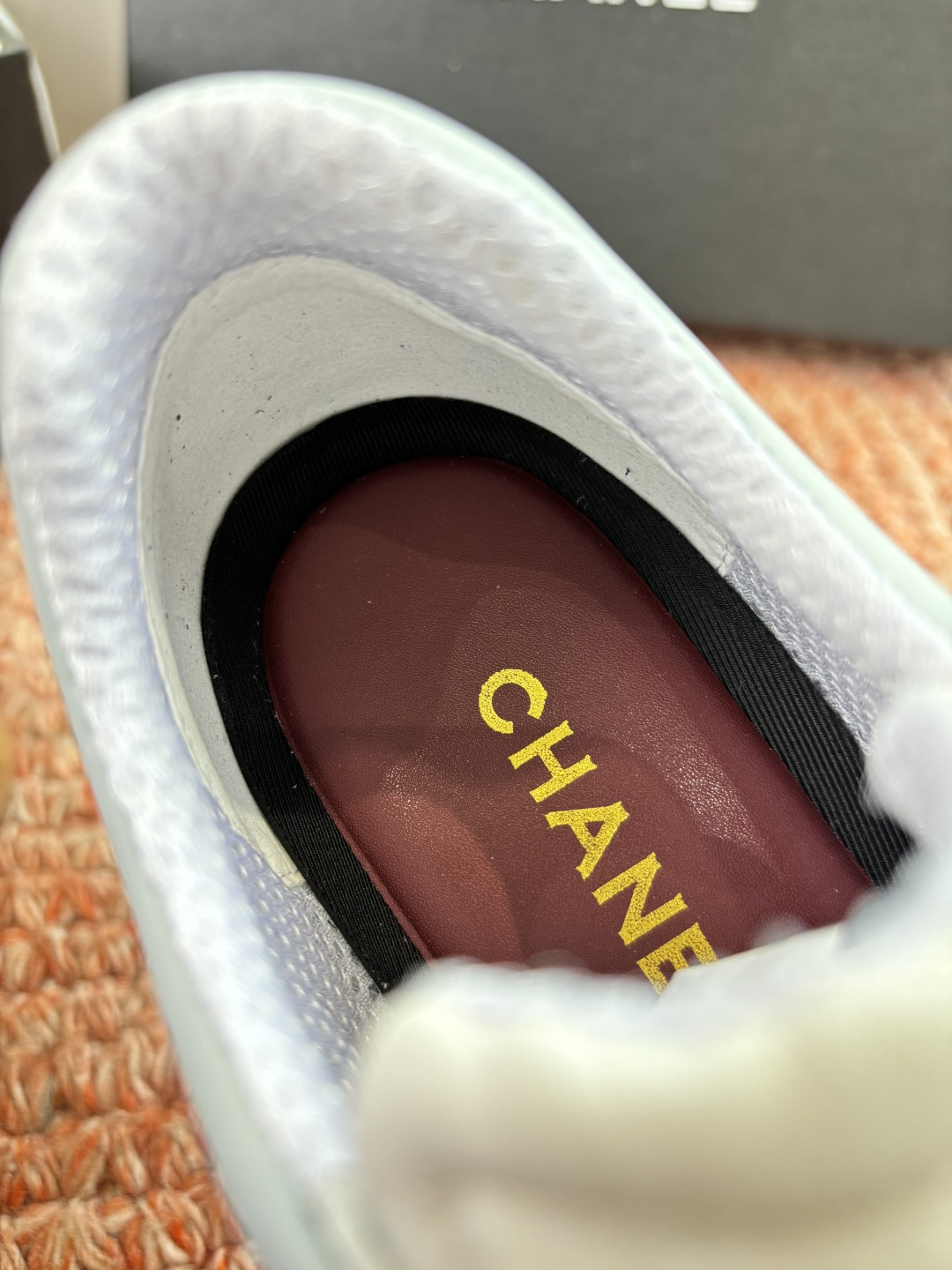 P🌾G266😀CHANEL/香奈儿2026新款小香风麂皮圆头布面运动鞋时尚增高鞋休闲鞋德训鞋面料：磨砂牛