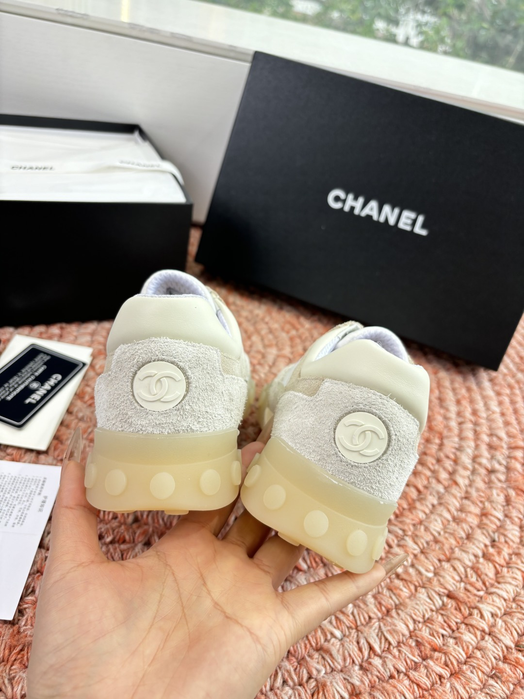 P🌾G266😀CHANEL/香奈儿2026新款小香风麂皮圆头布面运动鞋时尚增高鞋休闲鞋德训鞋面料：磨砂牛