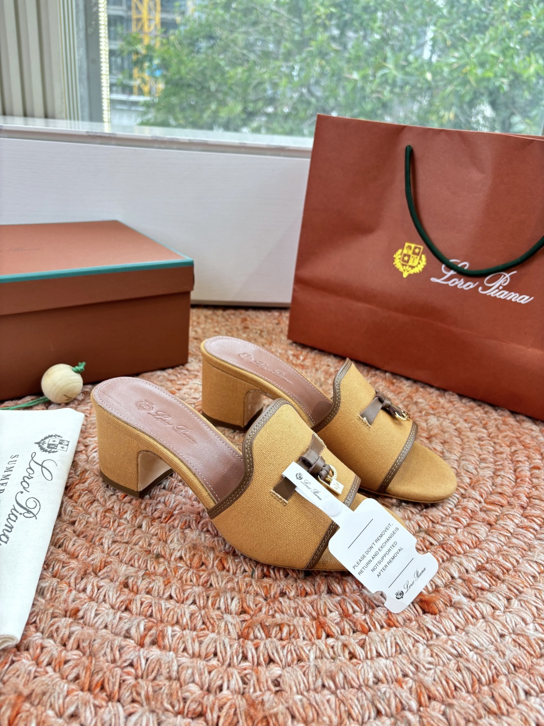 🌾G131😁Loro piana代购级拖鞋lp这款亚麻帆布拖鞋搭配饰有Loro Piana My Cha