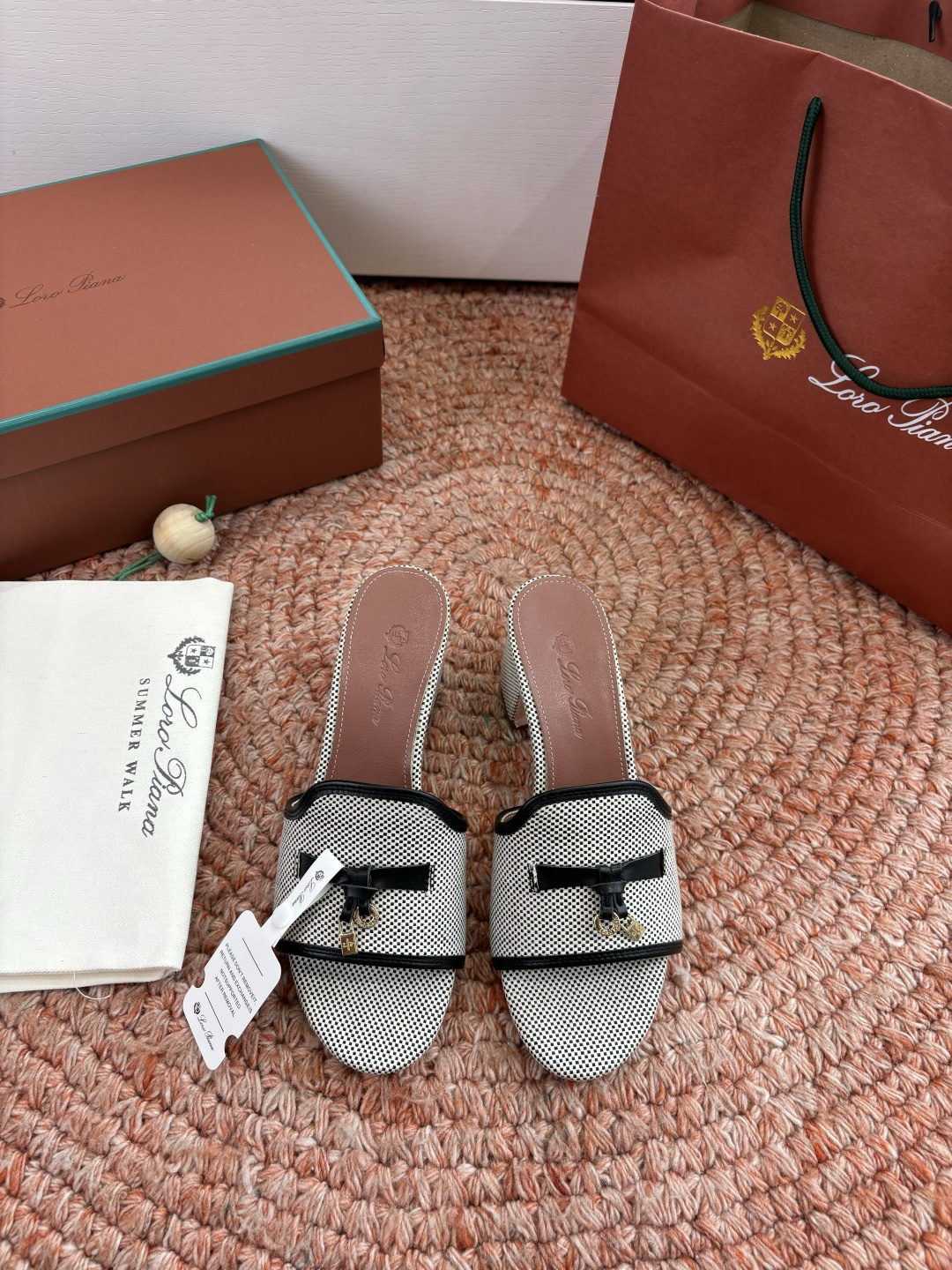 🌾G131😁Loro piana代购级拖鞋lp这款亚麻帆布拖鞋搭配饰有Loro Piana My Cha