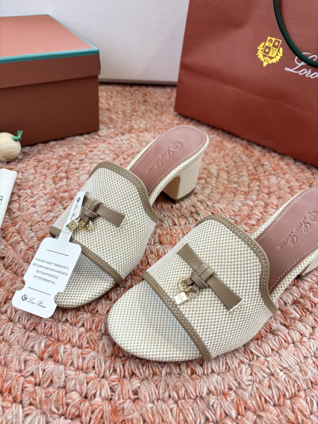 🌾G131😁Loro piana代购级拖鞋lp这款亚麻帆布拖鞋搭配饰有Loro Piana My Cha