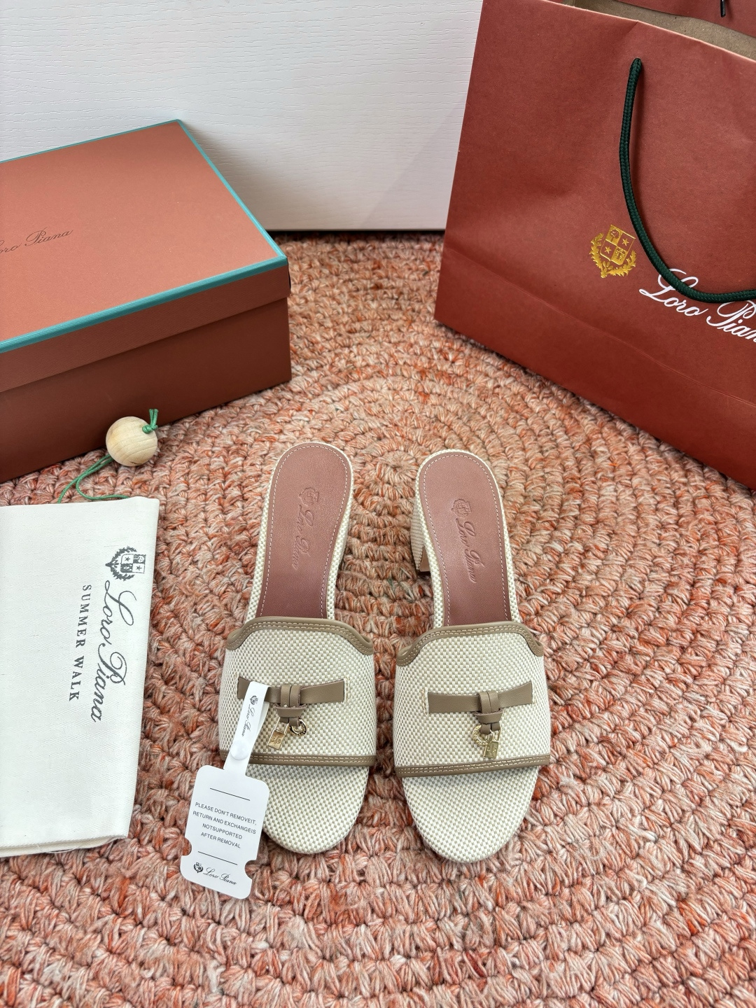 🌾G131😁Loro piana代购级拖鞋lp这款亚麻帆布拖鞋搭配饰有Loro Piana My Cha