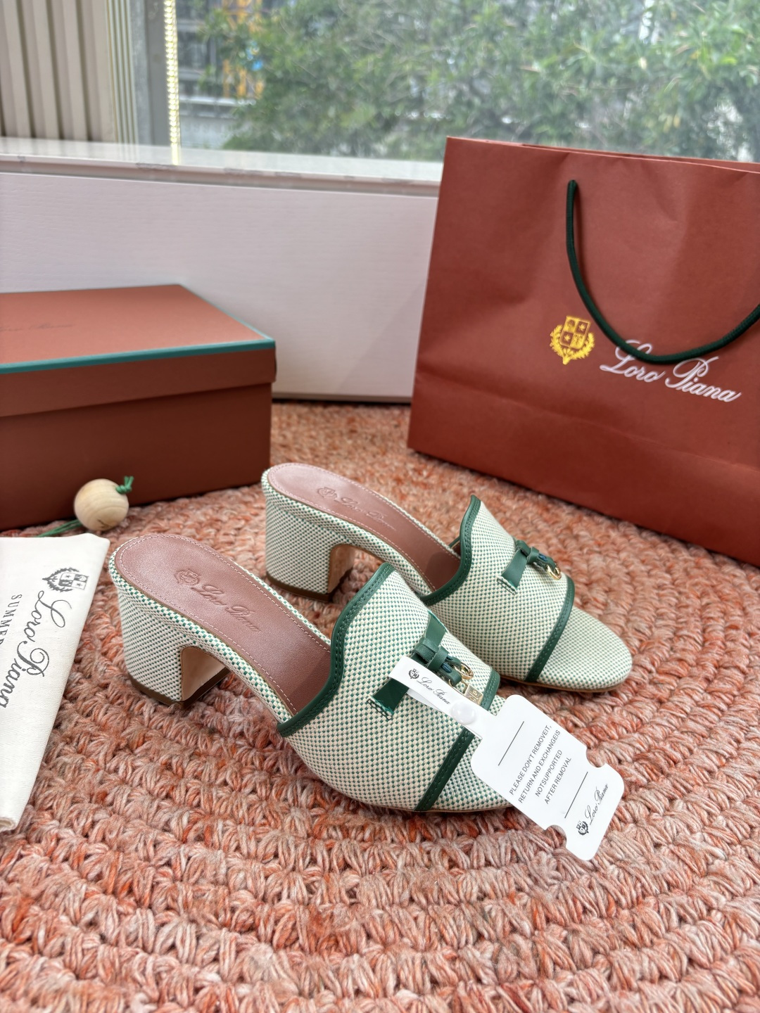 🌾G131😁Loro piana代购级拖鞋lp这款亚麻帆布拖鞋搭配饰有Loro Piana My Cha