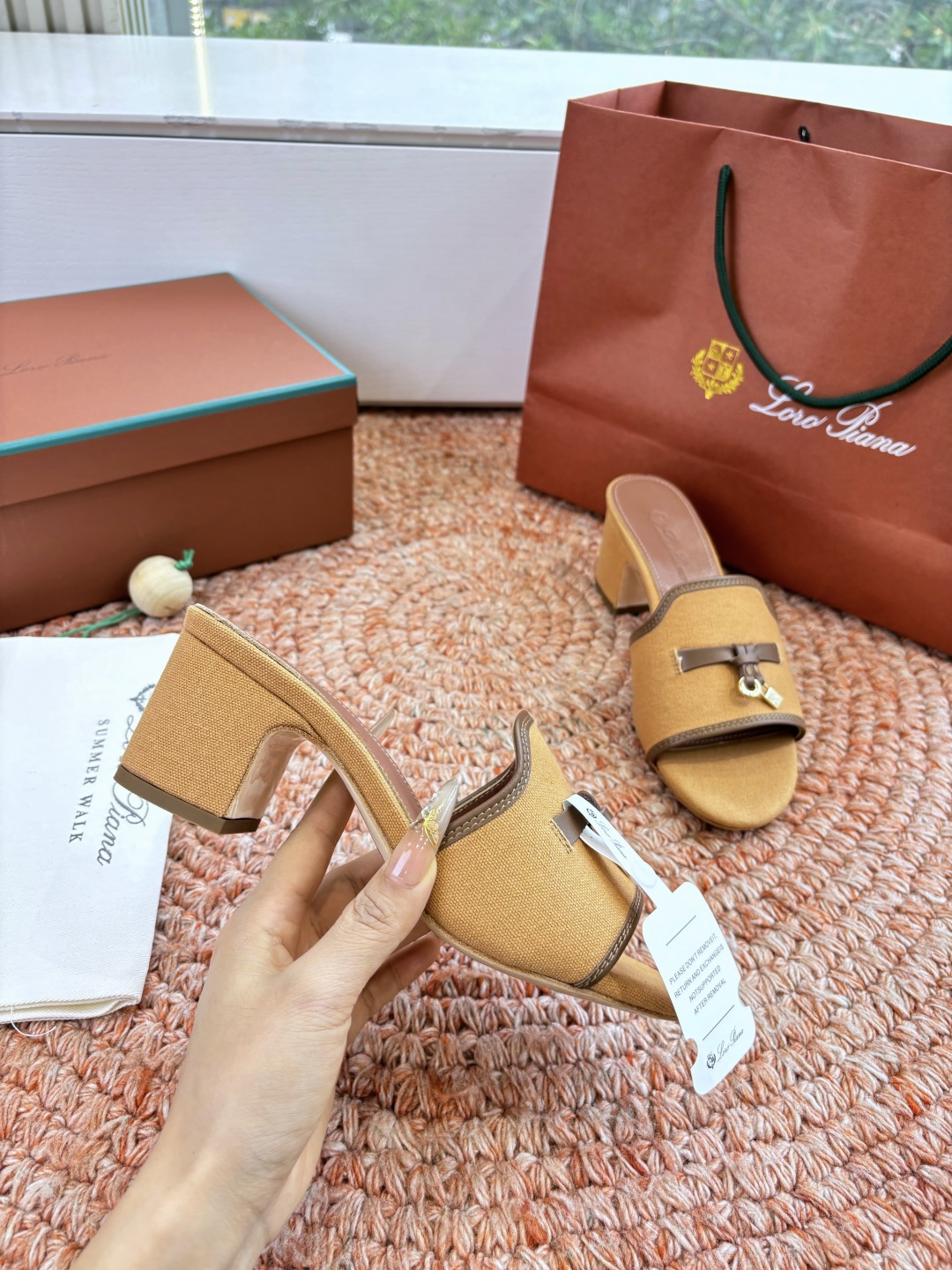 🌾G131😁Loro piana代购级拖鞋lp这款亚麻帆布拖鞋搭配饰有Loro Piana My Cha