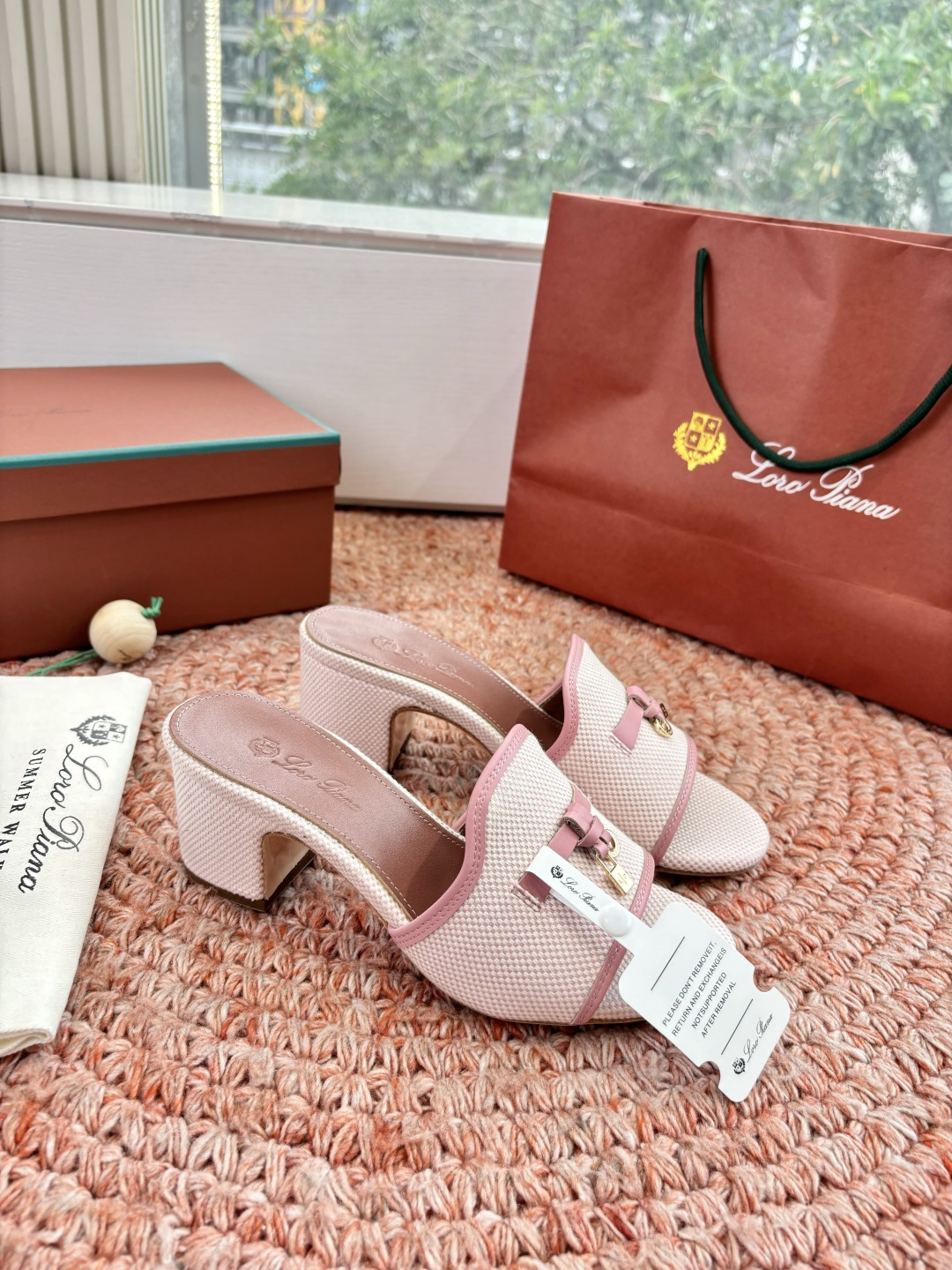 🌾G131😁Loro piana代购级拖鞋lp这款亚麻帆布拖鞋搭配饰有Loro Piana My Cha