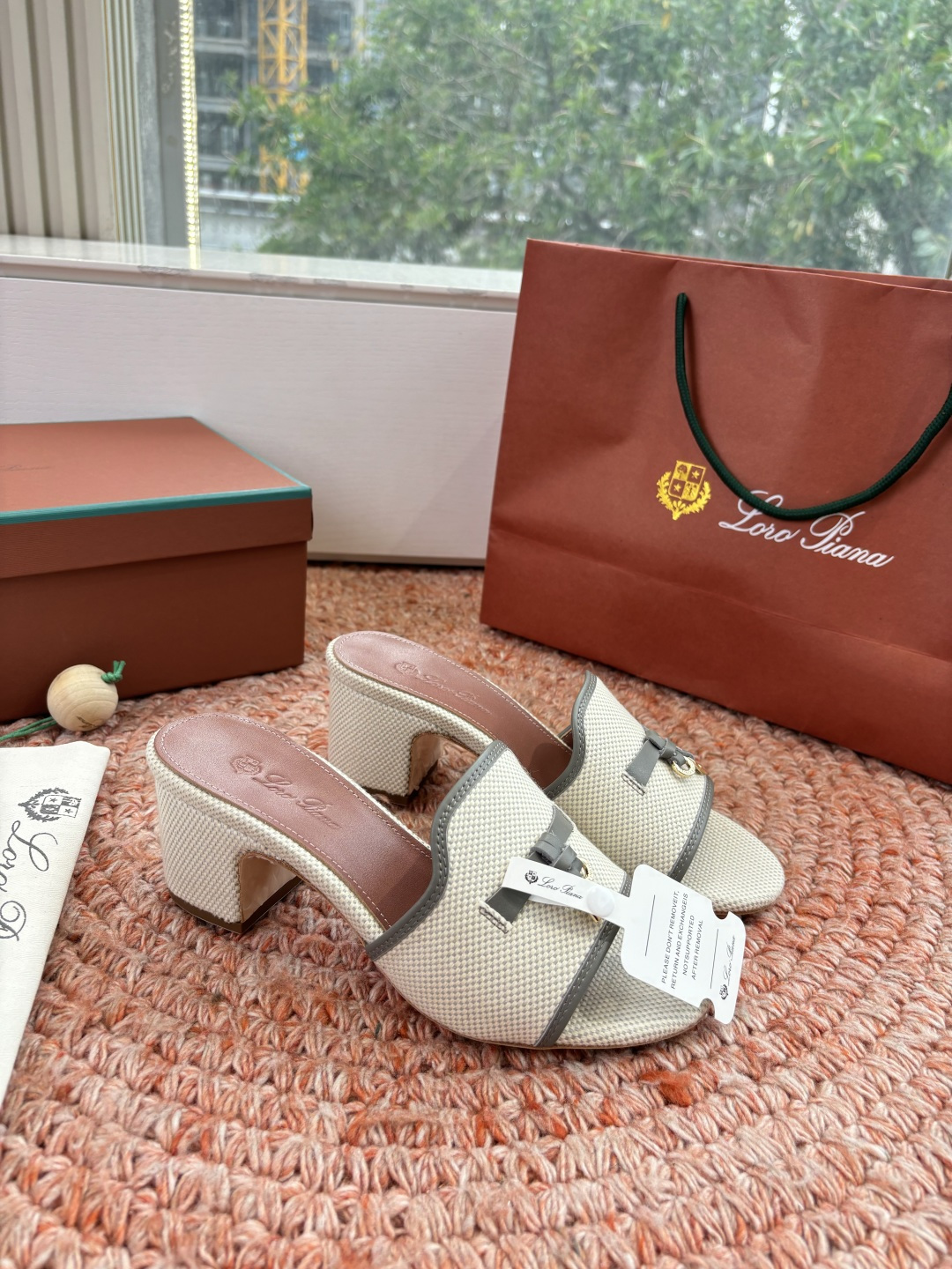 🌾G131😁Loro piana代购级拖鞋lp这款亚麻帆布拖鞋搭配饰有Loro Piana My Cha