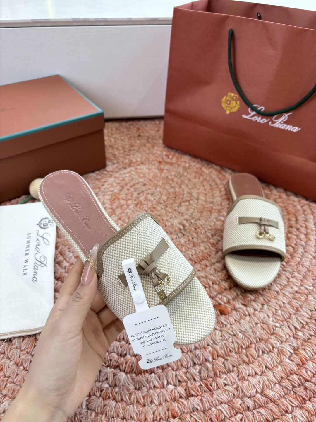 🌾G131😁Loro piana代购级拖鞋lp这款亚麻帆布拖鞋搭配饰有Loro Piana My Cha