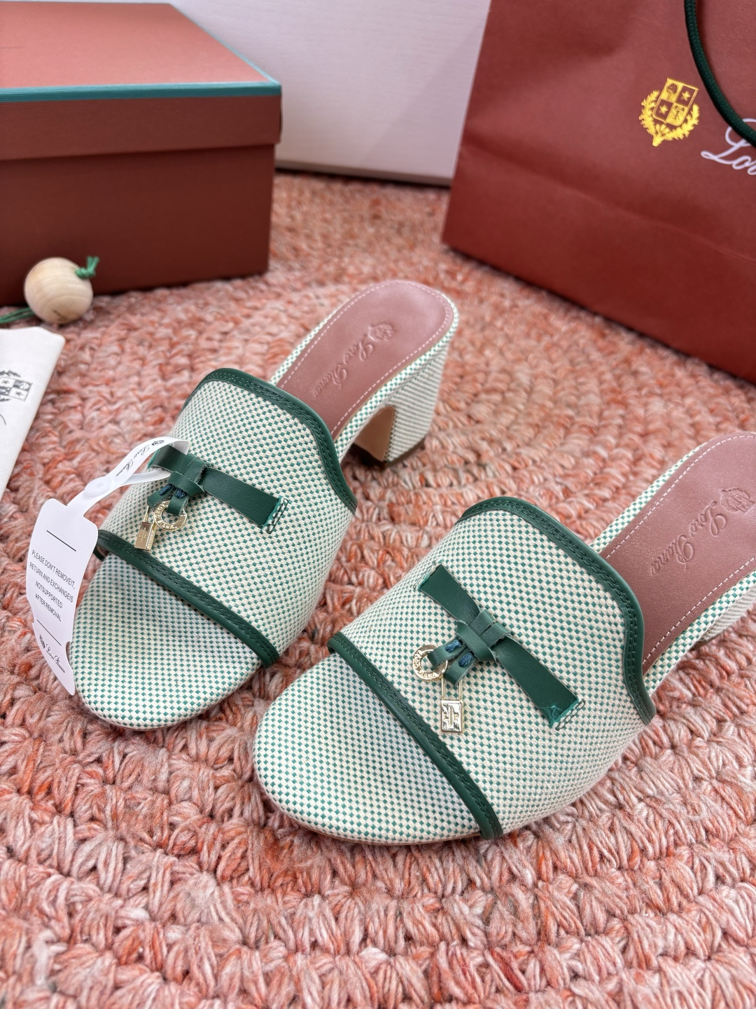 🌾G131😁Loro piana代购级拖鞋lp这款亚麻帆布拖鞋搭配饰有Loro Piana My Cha