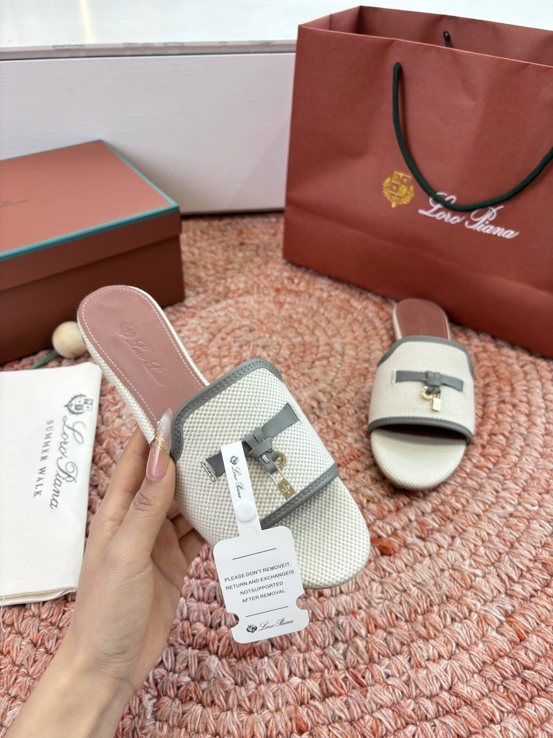 🌾G131😁Loro piana代购级拖鞋lp这款亚麻帆布拖鞋搭配饰有Loro Piana My Cha