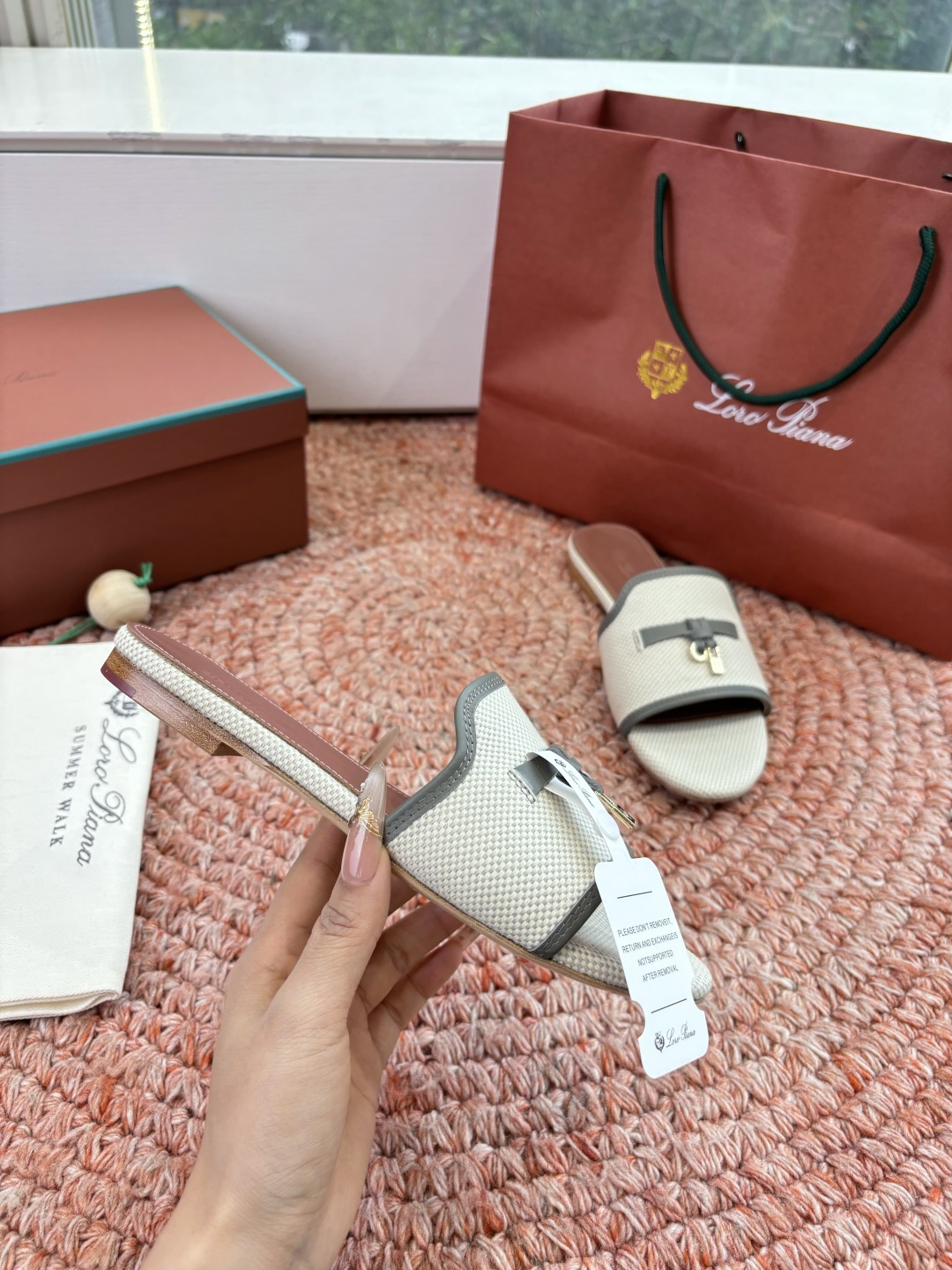 🌾G131😁Loro piana代购级拖鞋lp这款亚麻帆布拖鞋搭配饰有Loro Piana My Cha